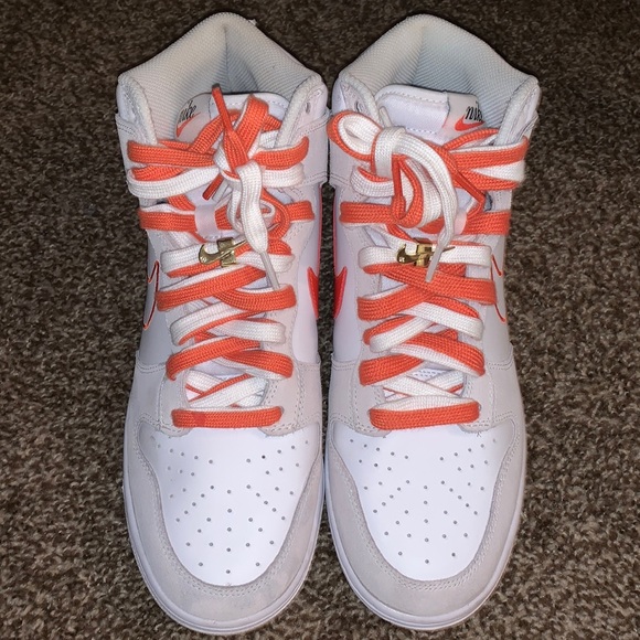NIKE “First Use” Dunks (high) orange (Womens) - Picture 2 of 6